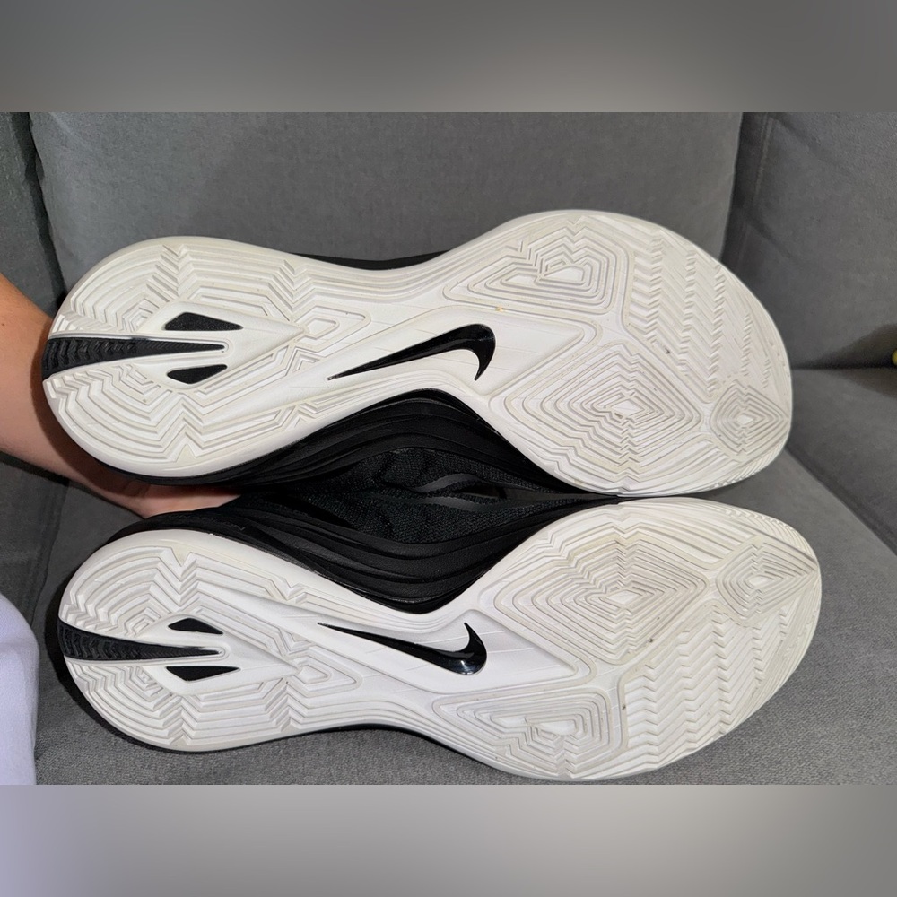 Nike Hyperdunk - image 3